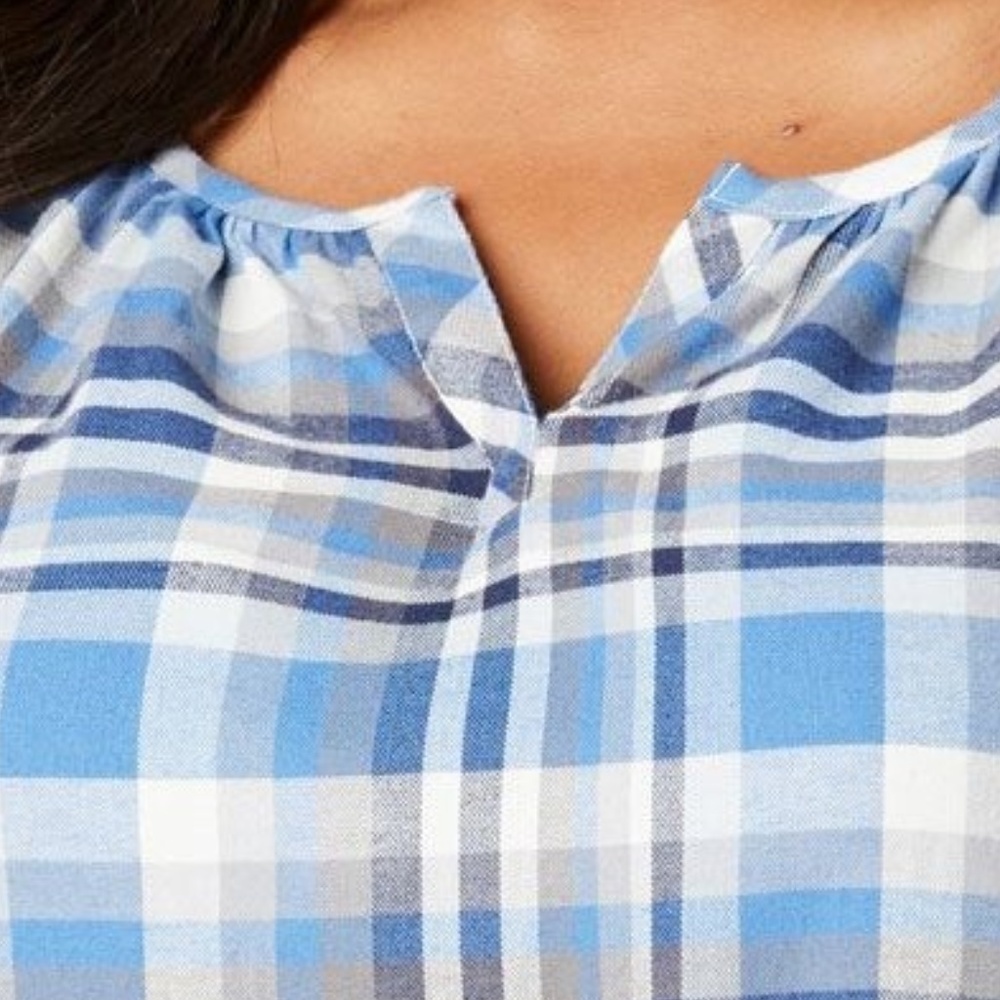 SPLIT NECK FLANNEL PLUS SIZE BLOUSE - Picture 2 of 3